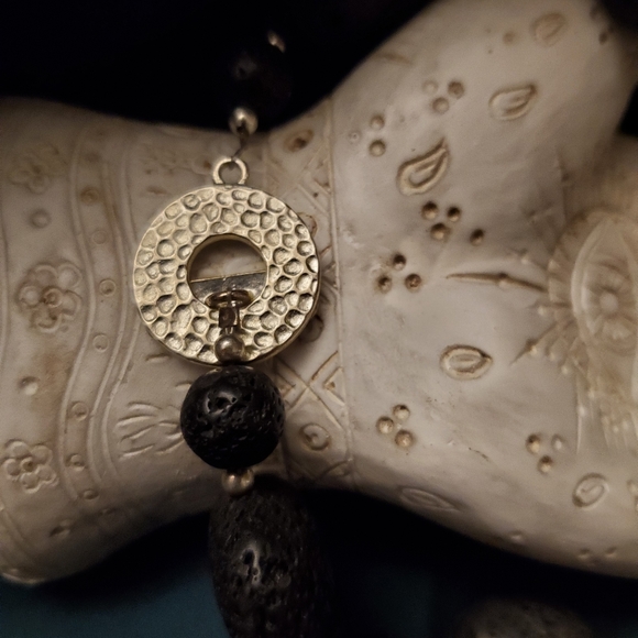 VINTAGE PIECE Gorgeous Genuine Lava Rock 3-Piece Jewelry Set - Picture 5 of 6